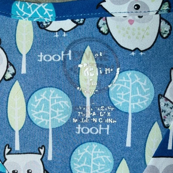 Colorful Patterned Scrub Tops - Bundle Size Large - Picture 5 of 12